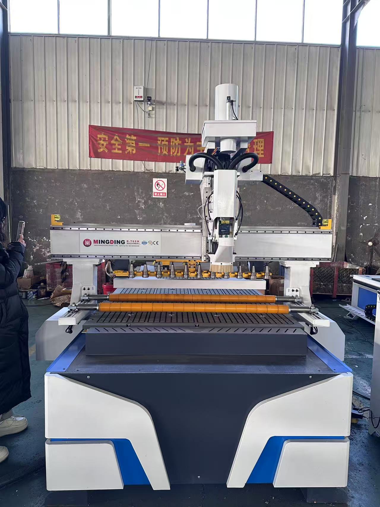 Mingding CNC Router Machines zarpó en África, ayudando a la actualización de las industrias locales